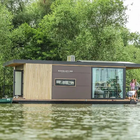 Botel Revolution Houseboat