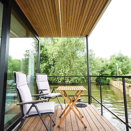 Revolution Houseboat Botel